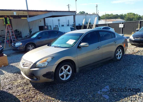 2007 Nissan Altima 2.5 S from USA, damaged, VIN 1N4AL21E27C142575